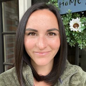 Meet your Posher, Caitlynn